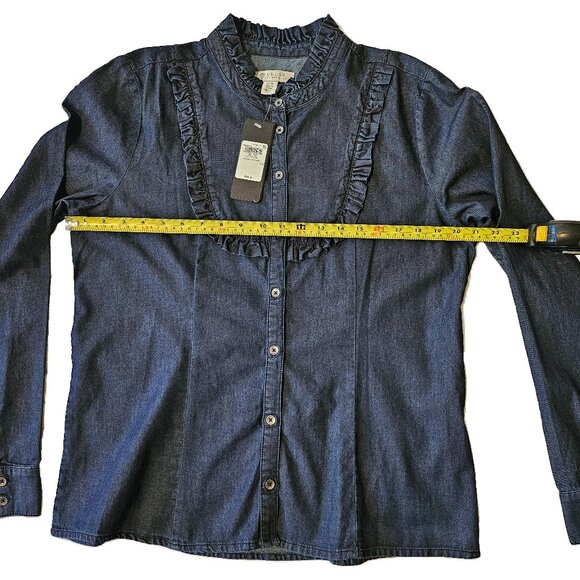 NWT GUESS Blue Denim Slim Line with Ruffle Button Down Long Sleeve Shirt Size XL - Picture 3 of 13